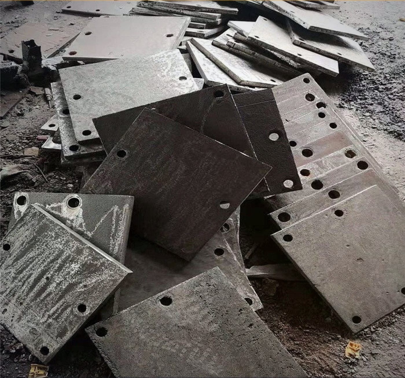 MS Square plate cutting at Regal Profile Darukhana Mumbai