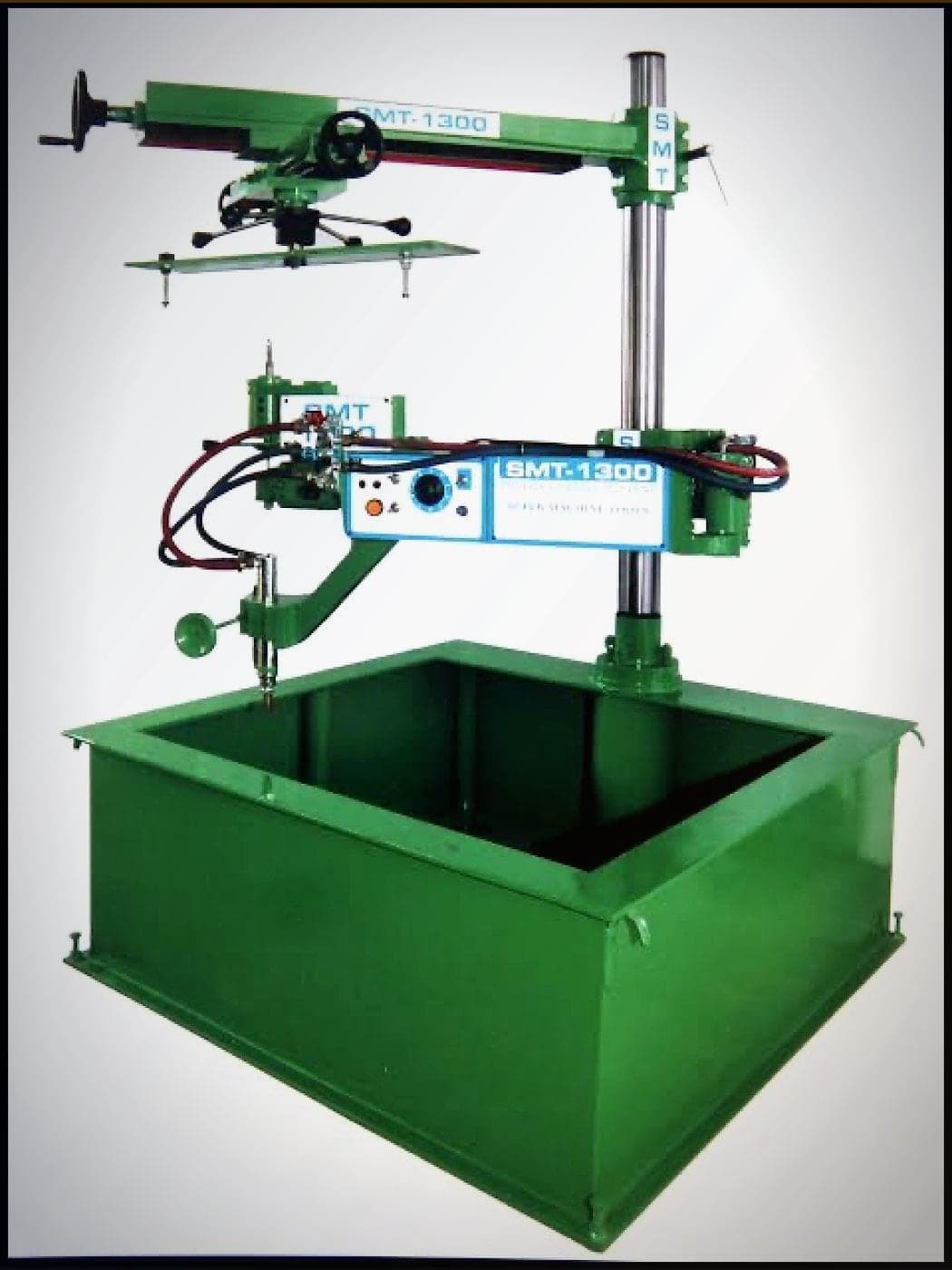 Profile Cutting machine photo