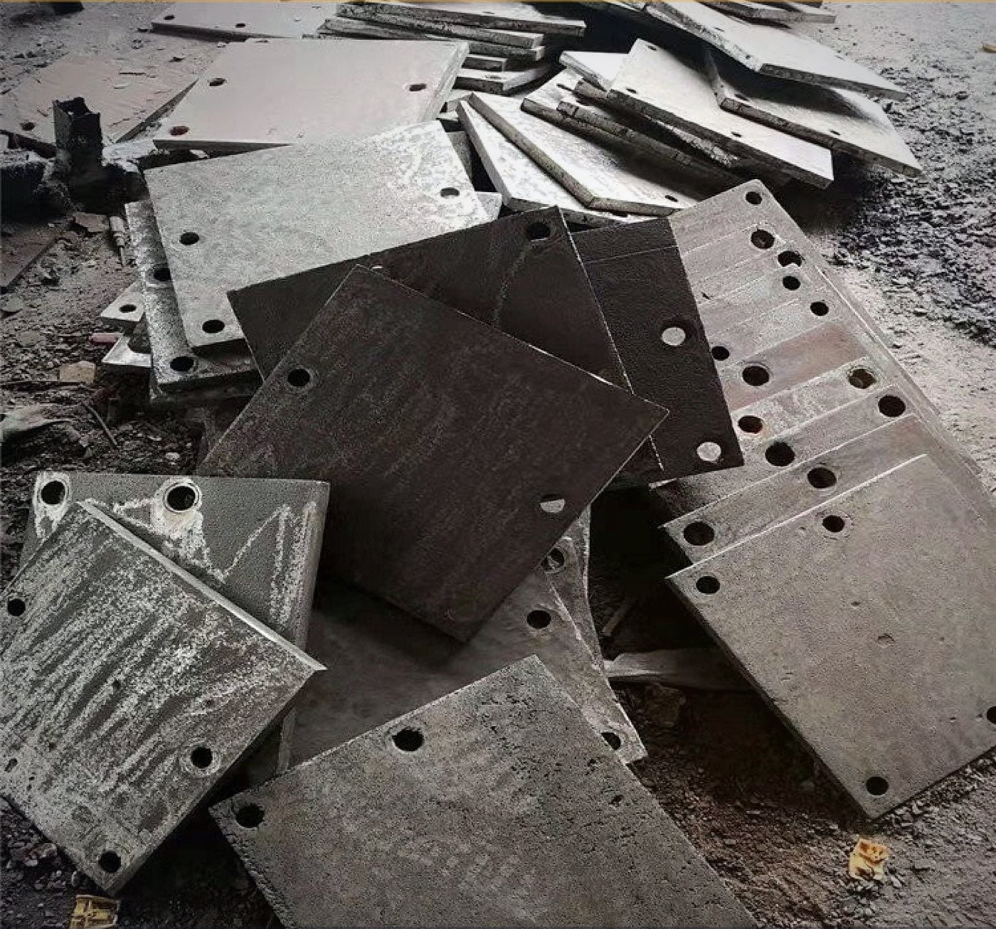 MS Foundation Plate and machinery part cutting photo from Regal Profile Mumbai